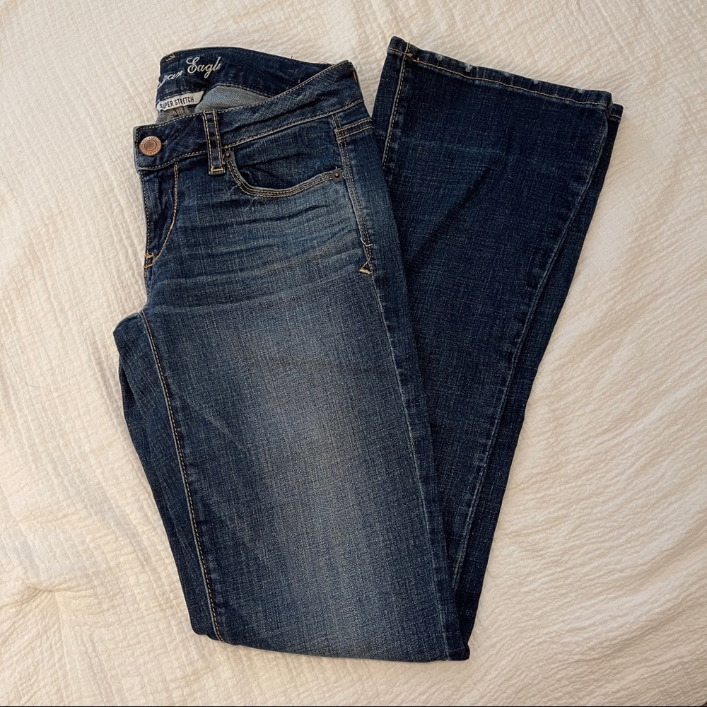 Low Rise Bootcut American Eagle Jeans. Size 2.